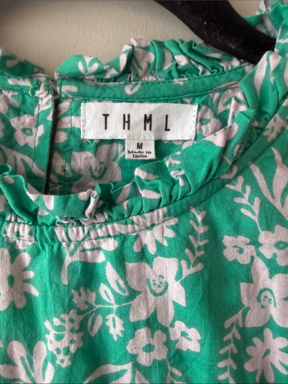 THML women’s  Green Floral Smocked Blouse all cotton crochet sleeve M - Picture 2 of 5